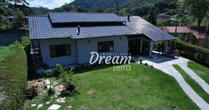 Casa com 3 dormitórios à venda, 122 m² por R$ 890.000,00 - Albuquerque - Teresópolis/RJ