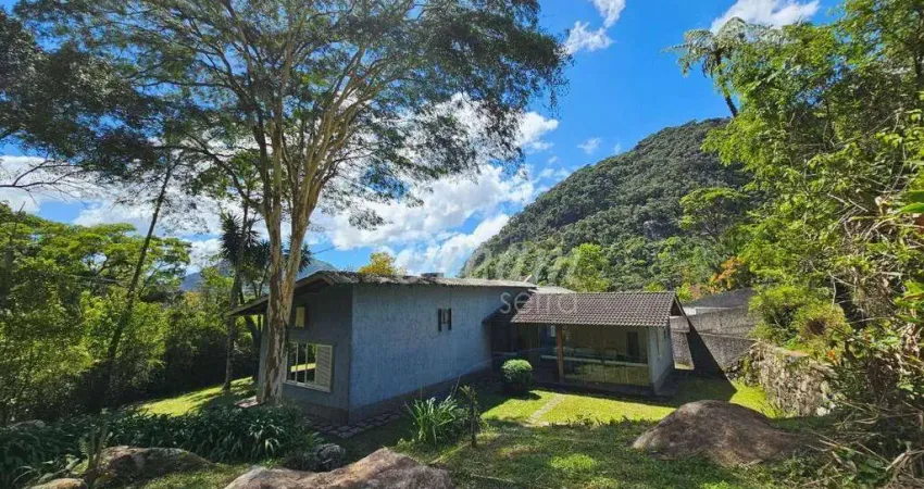 Casa com 4 dormitórios à venda, 156 m² por r$ 780.000,00 - granja guarani - teresópolis/rj