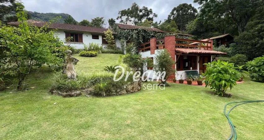 Casa com 4 dormitórios à venda, 257 m² por R$ 1.450.000,00 - Vargem Grande - Teresópolis/RJ