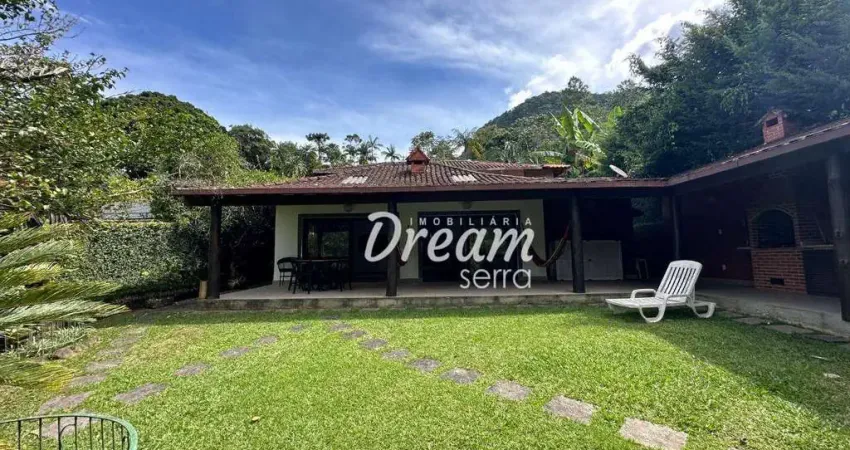 Casa com 4 dormitórios à venda, 255 m² por R$ 1.800.000,00 - Comary - Teresópolis/RJ
