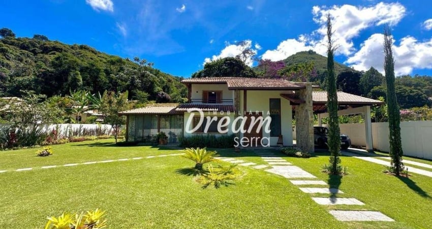 Casa com 5 dormitórios à venda, 349 m² por R$ 1.800.000,00 - Albuquerque - Teresópolis/RJ