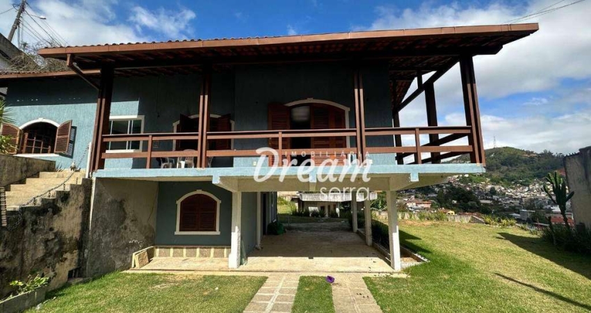 Casa com 4 dormitórios à venda, 205 m² por R$ 998.000,00 - Golfe - Teresópolis/RJ