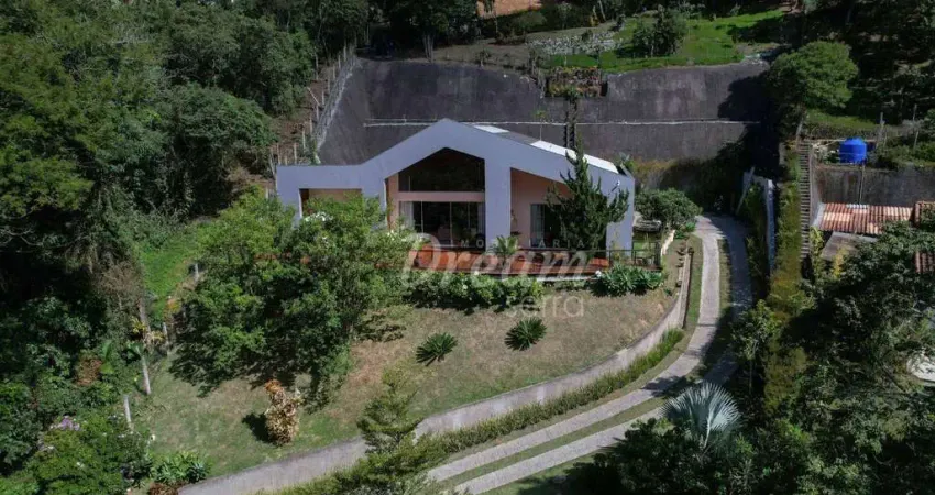 Casa com 4 dormitórios à venda, 220 m² por R$ 1.590.000,00 - Albuquerque - Teresópolis/RJ