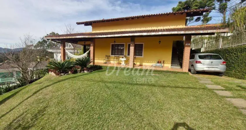 Casa com 4 dormitórios à venda, 196 m² por R$ 1.100.000,00 - Quebra Frascos - Teresópolis/RJ