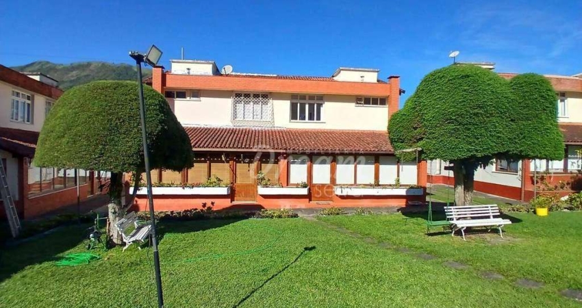 Casa com 3 dormitórios à venda, 105 m² por R$ 860.000,00 - Alto - Teresópolis/RJ
