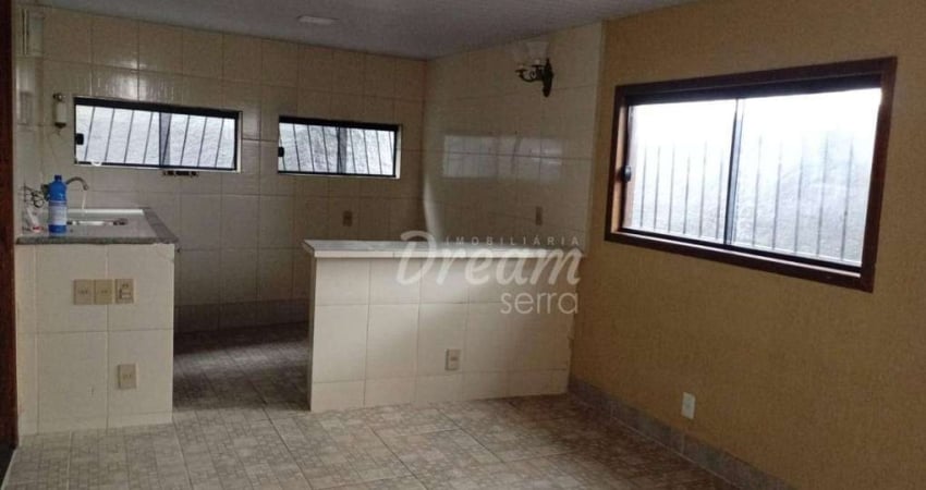 Casa com 1 dormitório para alugar, 50 m² por R$ 638,00/mês - Santa Cecília - Teresópolis/RJ