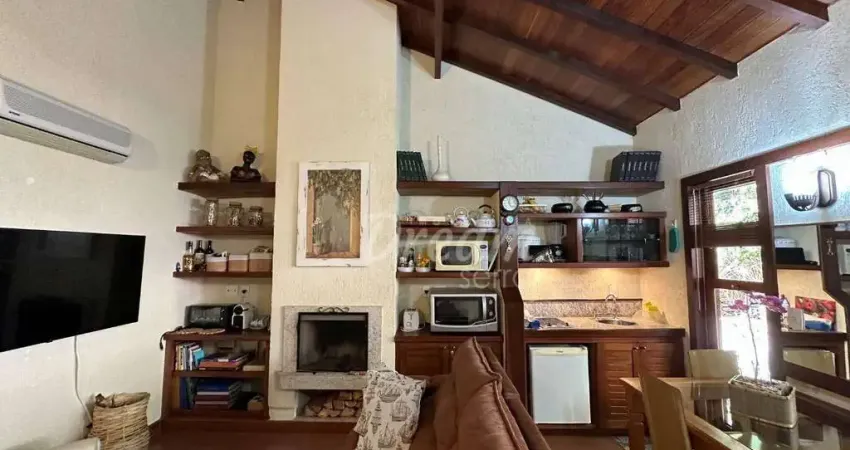 Flat com 1 dormitório à venda, 63 m² por R$ 785.000,00 - Araras - Petrópolis/RJ