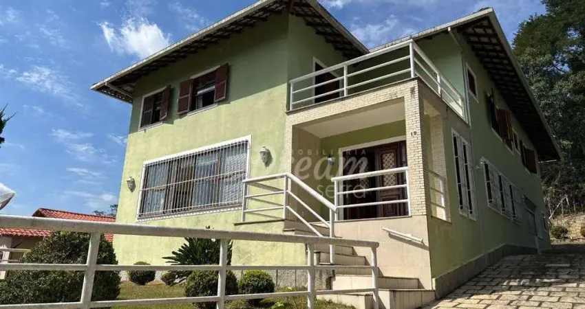 Casa com 3 dormitórios à venda, 310 m² por R$ 1.380.000,00 - Quebra Frascos - Teresópolis/RJ