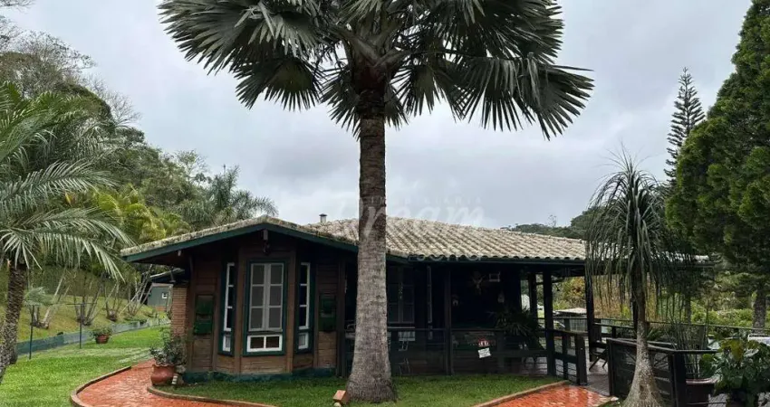 Casa com 3 dormitórios à venda, 180 m² por r$ 1.300.000,00 - fazenda boa fé - teresópolis/rj