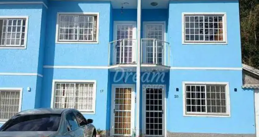 Casa com 2 dormitórios à venda, 79 m² por r$ 420.000,00 - caxangá - teresópolis/rj