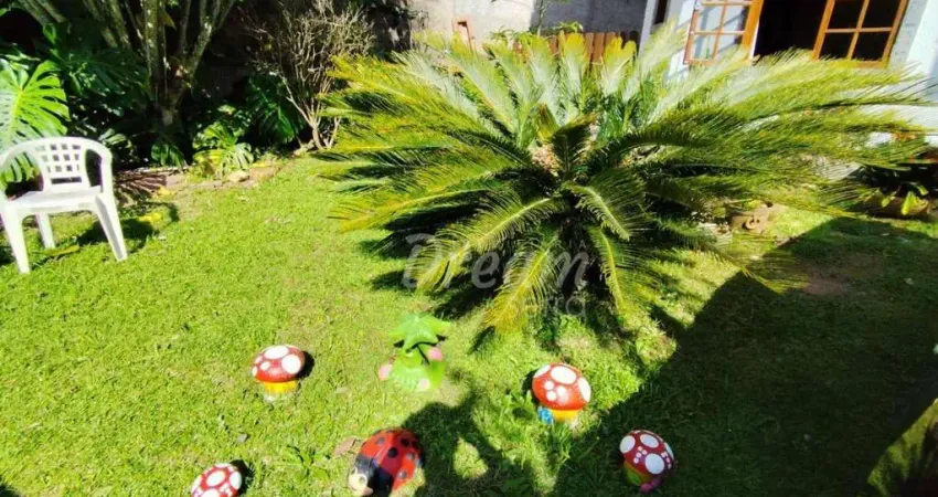 Casa com 3 dormitórios à venda, 163 m² por r$ 850.000,00 - albuquerque - teresópolis/rj