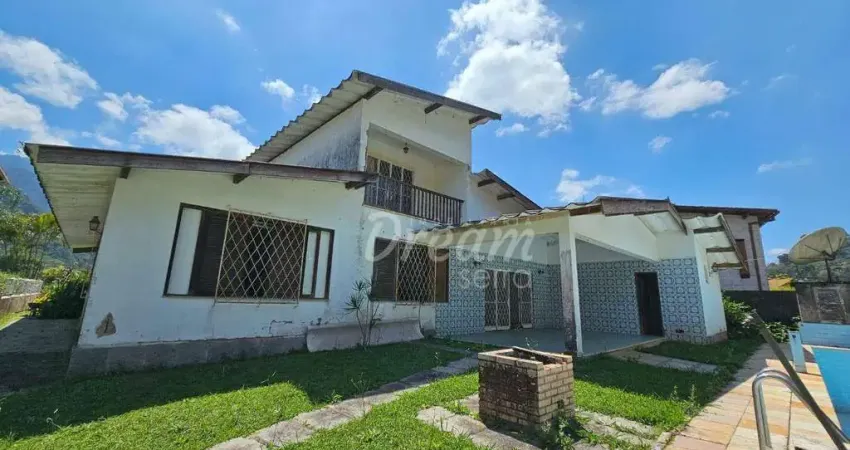 Casa com 5 dormitórios à venda, 325 m² por r$ 990.000 - carlos guinle - teresópolis/rj