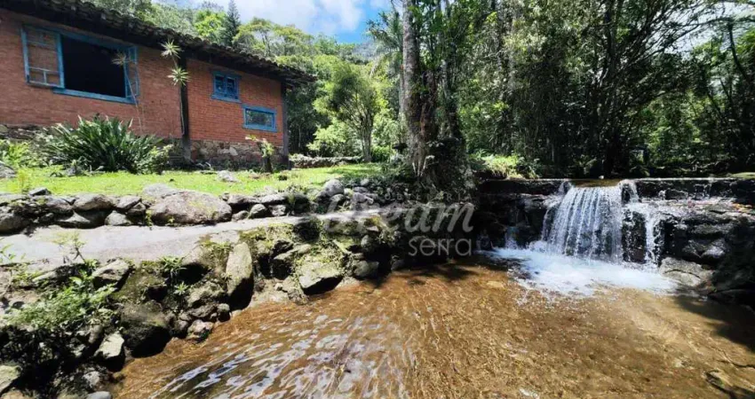 Casa com 4 dormitórios à venda, 400 m² por r$ 1.690.000,00 - albuquerque - teresópolis/rj