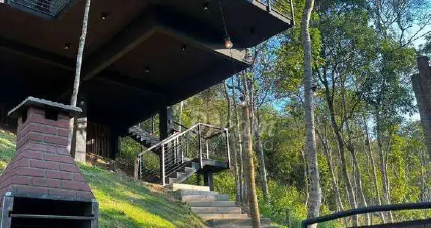 Casa com 2 dormitórios à venda, 97 m² por R$ 690.000,00 - Albuquerque - Teresópolis/RJ