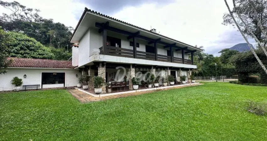 Casa com 6 dormitórios à venda, 609 m² por R$ 2.650.000,00 - Quebra Frascos - Teresópolis/RJ