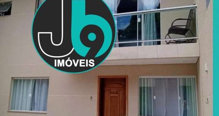 Casa para alugar ou venda em Santa Cândida com 3 quartos, 1 suíte, 2 salas, 3 banheiros, 2 vagas, com 180m² por R$4.500.00/mês.