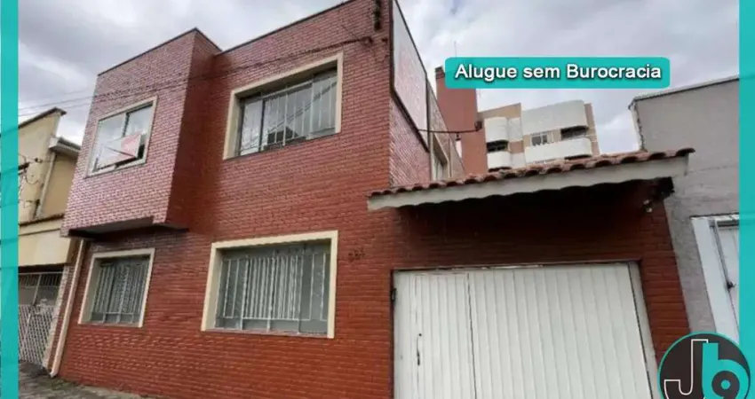 Casa para Alugar/Vender no Mercês com 4 Quartos, 1 Suíte, com 266m² por R$ 8.350,00/mês ou R$ 1.450.000 para venda