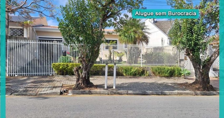 Casa para Aluguar em São José dos Pinhais Bairro Afonso Pena com 240m² com 3 quartos, 1 suíte, área gourmet com piscina e 3 vagas por R$4.800,00