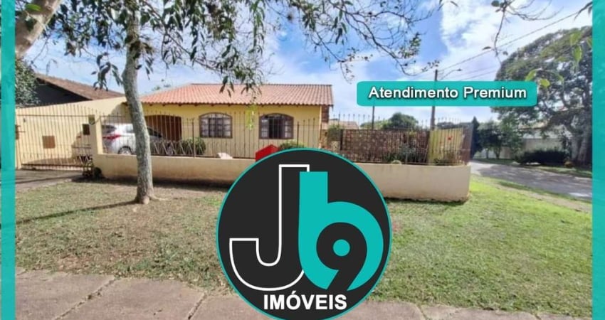 Casa de 300m² à Venda no Afonso Pena em São José dos Pinhais com 3 Quartos, 2 Banheiros e 5 Vagas de Garagem por R$850.000,00