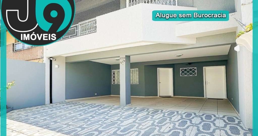 Casa para alugar 262m² no Agua Verde Mobiliada 5 quartos, 1 suíte, 4 vagas, jardim exuberante