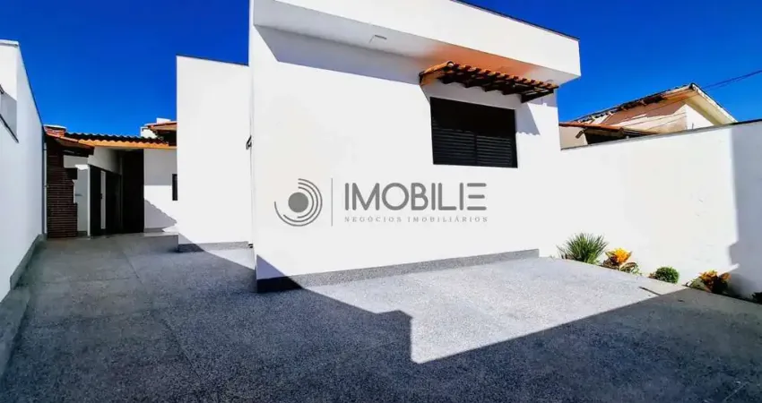 Casa térrea com 3 dormitórios (1 suíte) na região central da cidade de Indaiatuba.