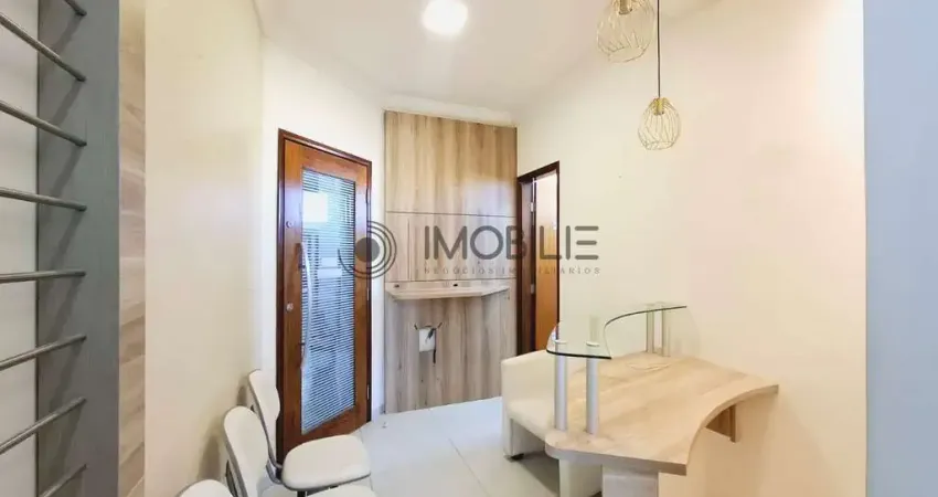 Sala comercial com 48,97 m² (adaptada para atendimento odontológico) no edifício ambassador