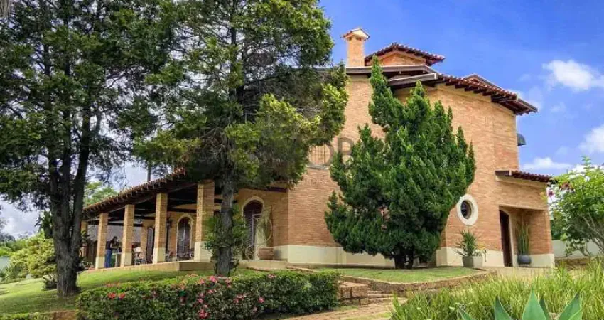 Chácara à venda: 10.000 m² de lazer, piscina, lago e casa rústica em condomínio exclusivo. natureza, conforto e infraestrutura completa!