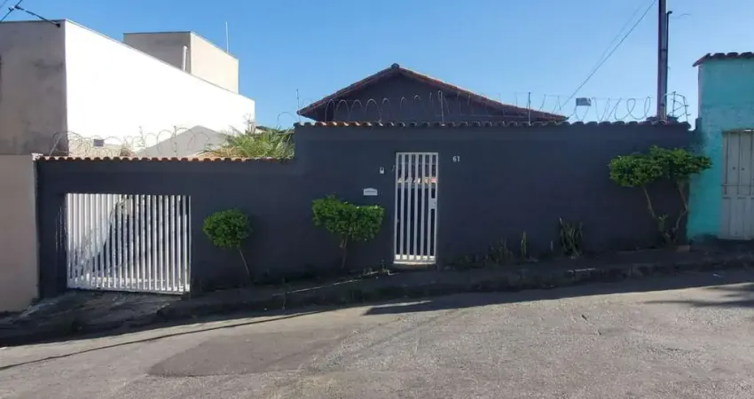 Casa com 3 quartos à venda na Elisa, 61, Pirajá, Belo Horizonte