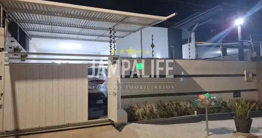 Casa com piscina e energia solar – jardim cidade universitária