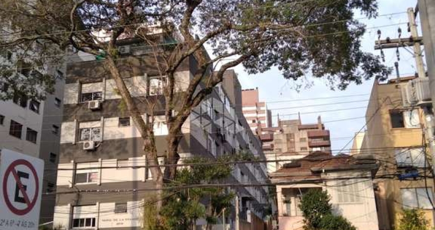 Terreno à venda na Avenida Coronel Lucas de Oliveira, 2630, Petrópolis, Porto Alegre