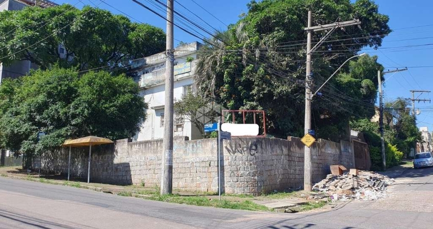 Terreno à venda na Rua Ramis Galvão, 305, Passo da Areia, Porto Alegre