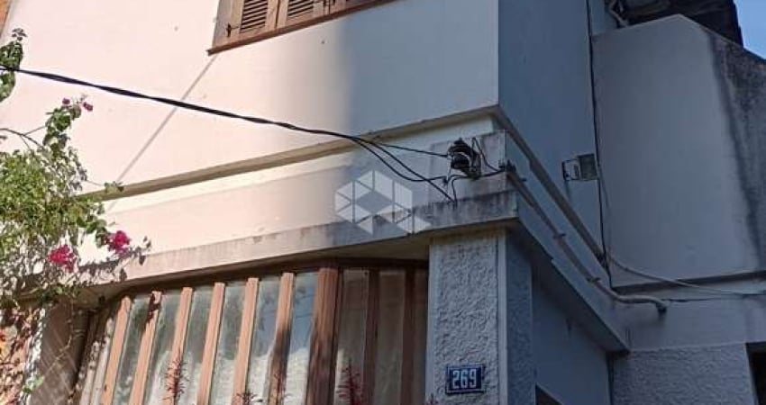 Casa com 2 quartos à venda na Rua Coronel Paulino Teixeira, 269, Rio Branco, Porto Alegre