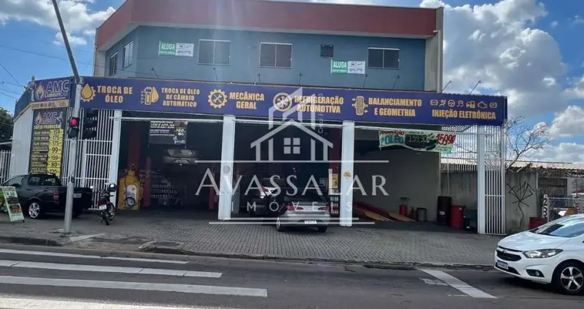 Sobrado comercial para venda no bairro Sitio Cercado, Curitiba - PR