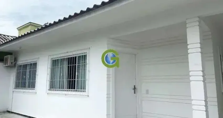 Casa a venda no bairro São Sebastião, em Palhoça com 120 m² de área privativa, 3