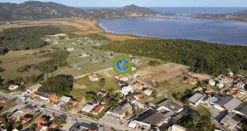 Terreno à venda na Estrada Geral, Praia da Ferrugem, Garopaba
