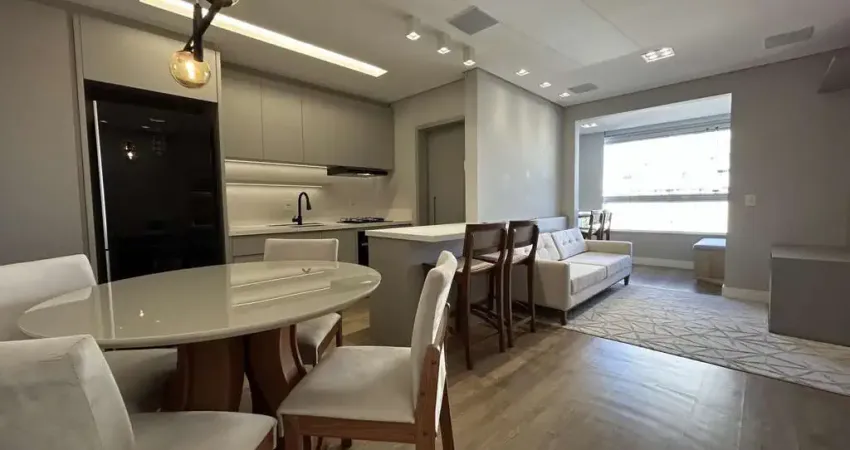 Apartamento mobiliado, com 2 dormitórios sendo 1 suíte,no Floresta São José-SC.