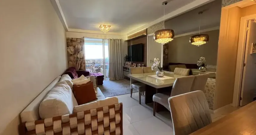 Apartamento 03 dormitórios e 02 vagas de garagem em Barreiros