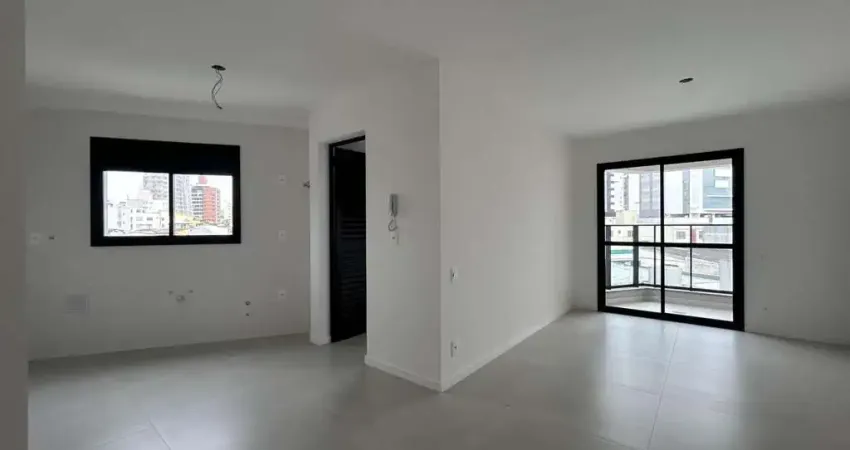 Apartamento novo à venda no Estreito, Florianópolis, SC