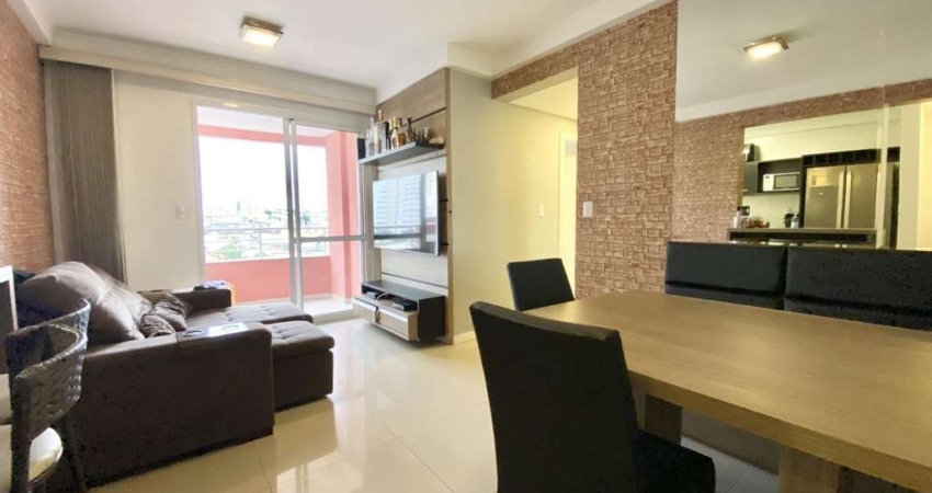 Apartamento de 3 dormitórios sendo 1 suíte a venda em Barreiros