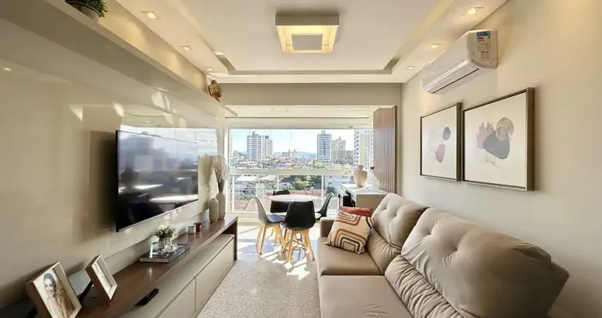 Apartamento semi mobiliado, à venda em Barreiros, São José Sc.