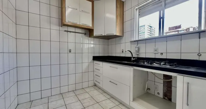Apartamento 02 dormitórios, sendo 01 suíte e hobby box em Campinas, São José, SC.