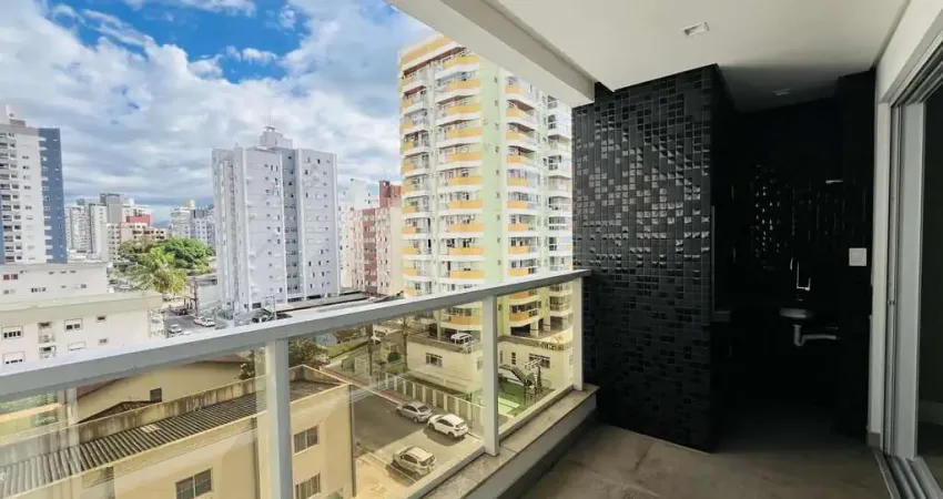Amplo Apartamento 2 dormitórios 2 suítes - 1 vaga coberta 1 Hobby Box - Campinas - São José - SC