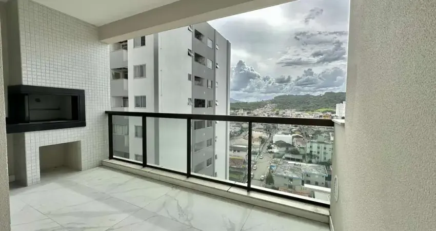 Apartamento de 2 dormitórios sendo 1 suíte com 2 vagas de garagem no Kobrasol-São José