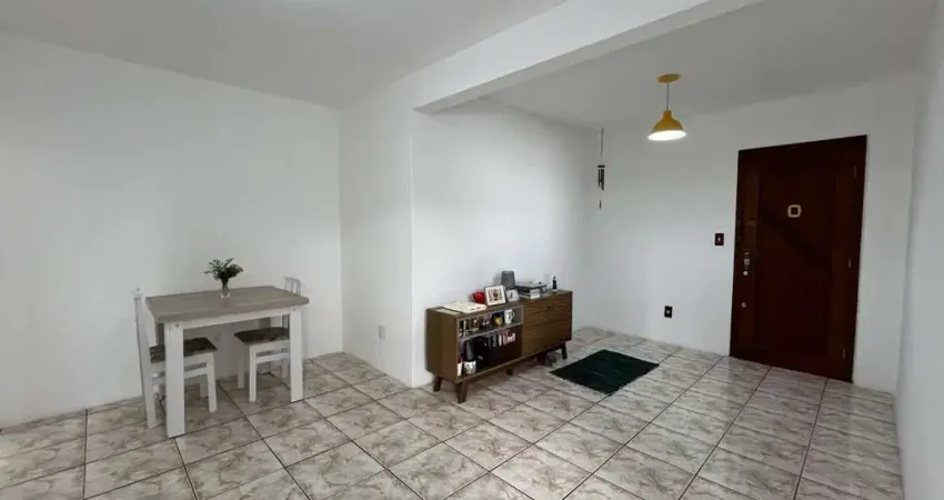 Apartamento 03 dormitórios sendo 01 suíte no Bairro Floresta - São José SC