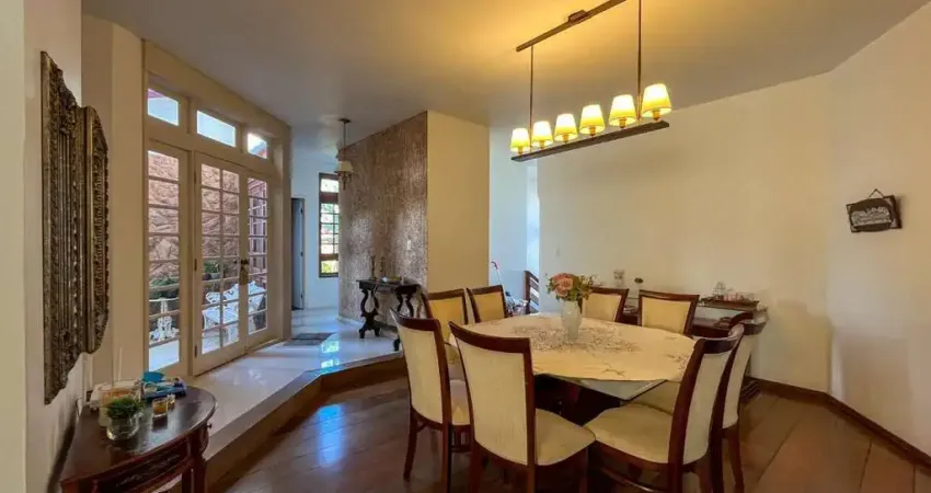 Casa com 4 quartos e vista mar na Ponta de Baixo, São José SC
