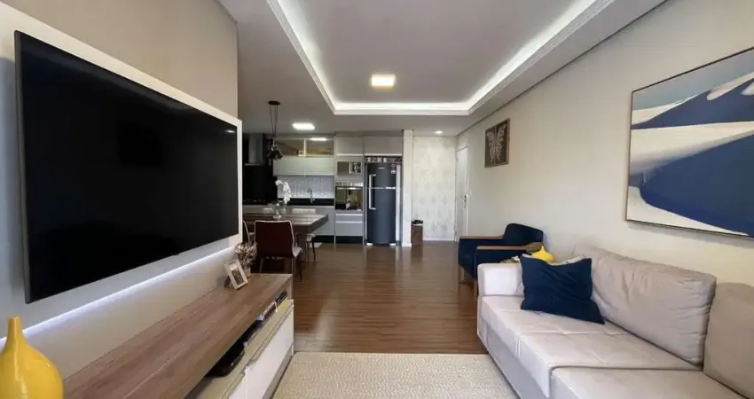 Amplo apartamento com 02 dormitórios sendo 01 suíte na Praia Comprida, São José