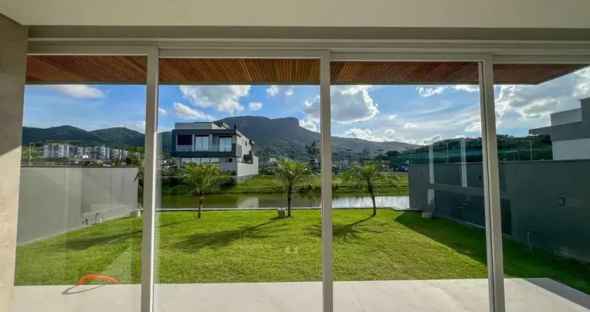 Casa com 241m2 com fundo para o Lago - Reserva da Pedra