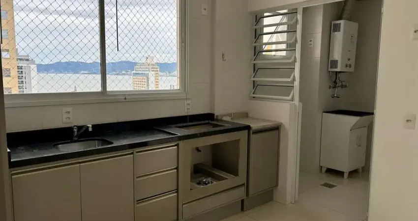 Apartamento 2 suítes com 2 vagas no Estreito-Florianópolis-SC