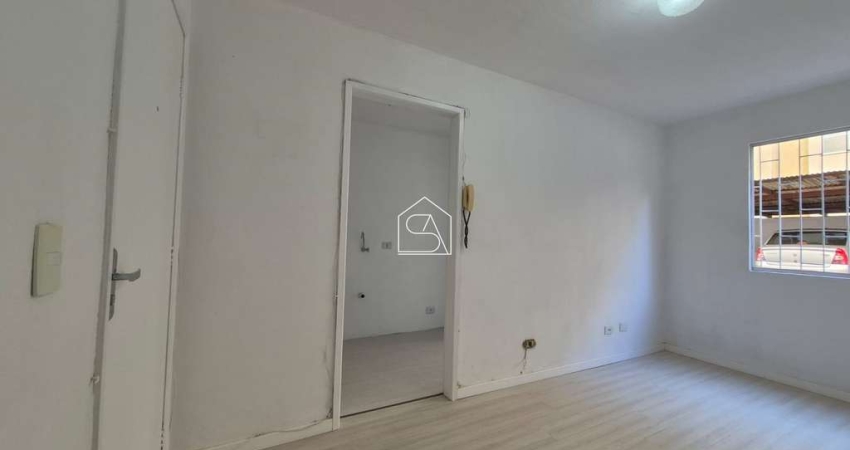 Apartamento à venda com excelente localização em Coqueiros.