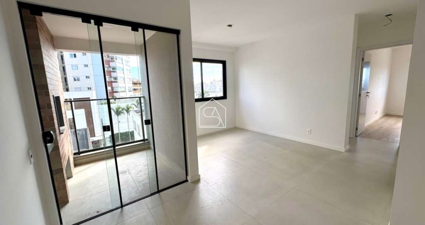 Apartamento com 2 suítes com 2 vagas no Estreito Florianópolis -SC